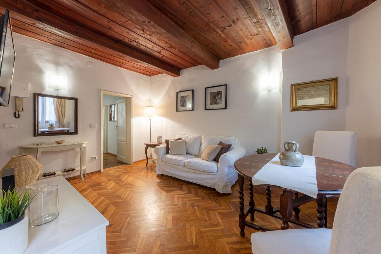 Signoria Florentine Apartment ฟลอเรนซ์ ภายนอก รูปภาพ