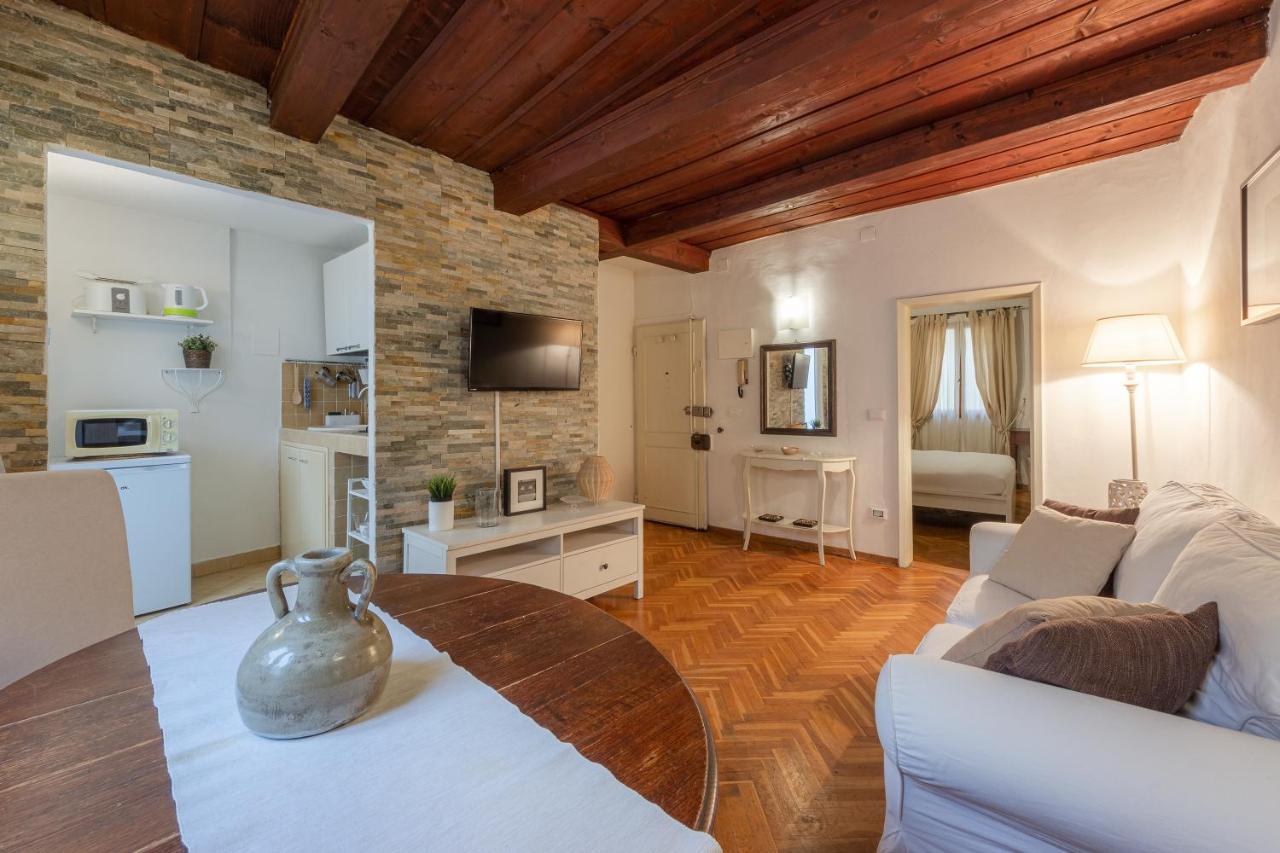 Signoria Florentine Apartment ฟลอเรนซ์ ภายนอก รูปภาพ
