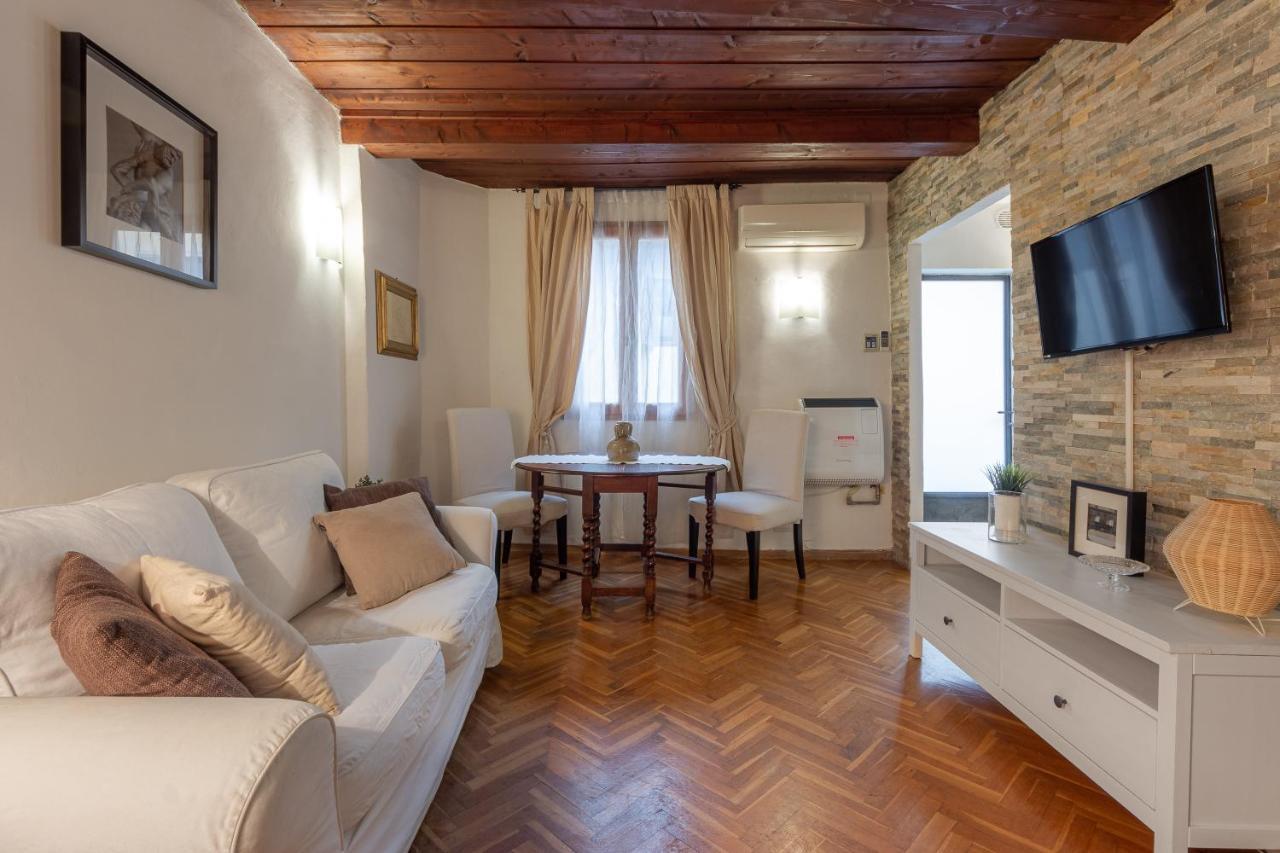 Signoria Florentine Apartment ฟลอเรนซ์ ภายนอก รูปภาพ